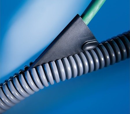 Tub flexibil sectiune longitudinala pt organizarea cablurilor rapid si usor. Protejati si ordonati multiple cabluri. Ideale pt reparare, modernizare, inlocuire fara a demonta cabluri existente